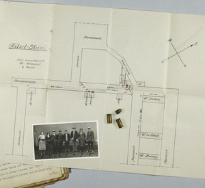 Archivische Unterlagen, die einen Mordfall dokumentieren